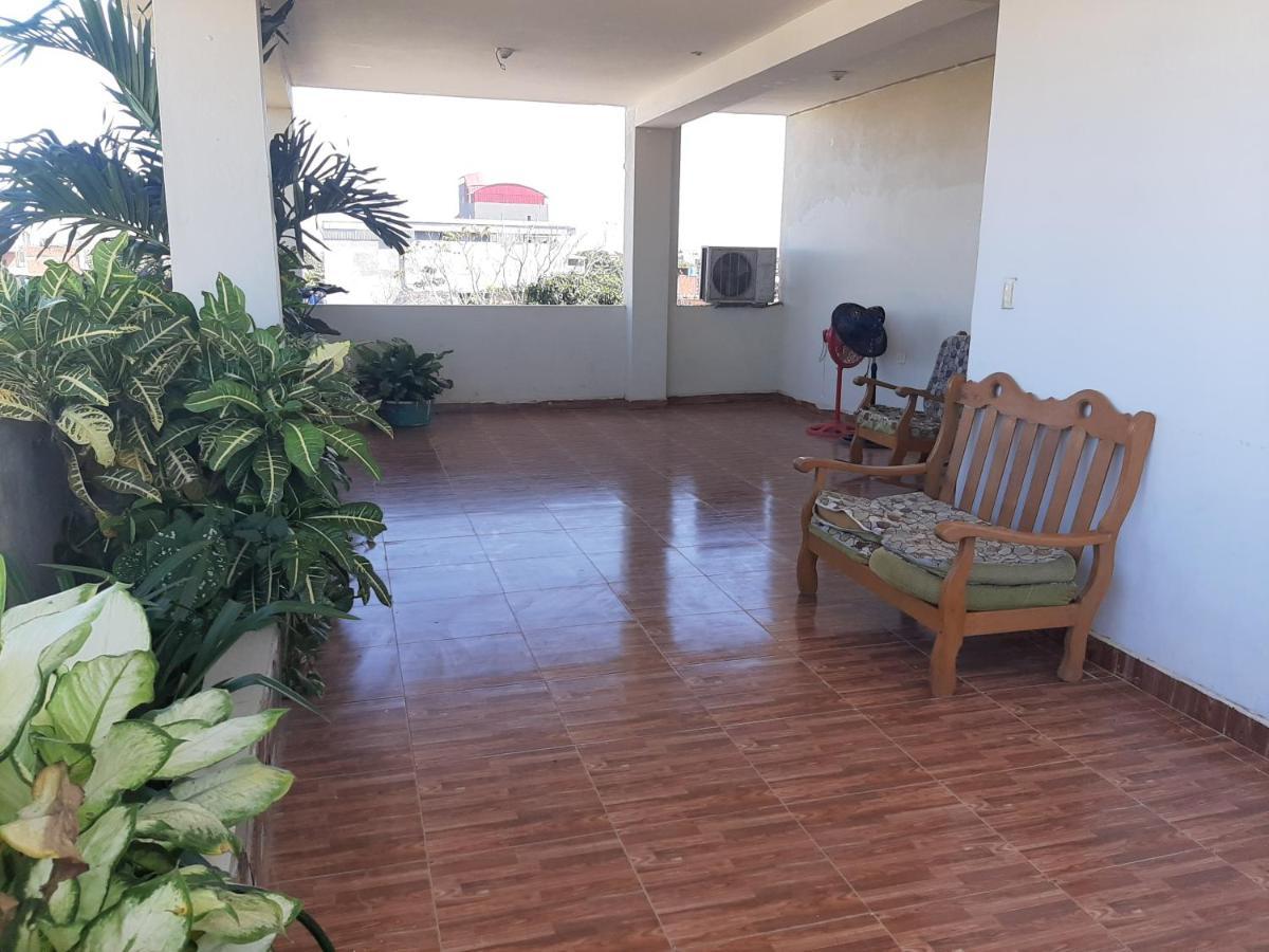 Hospedaje El Emperador Hotel Пукалпа Екстериор снимка