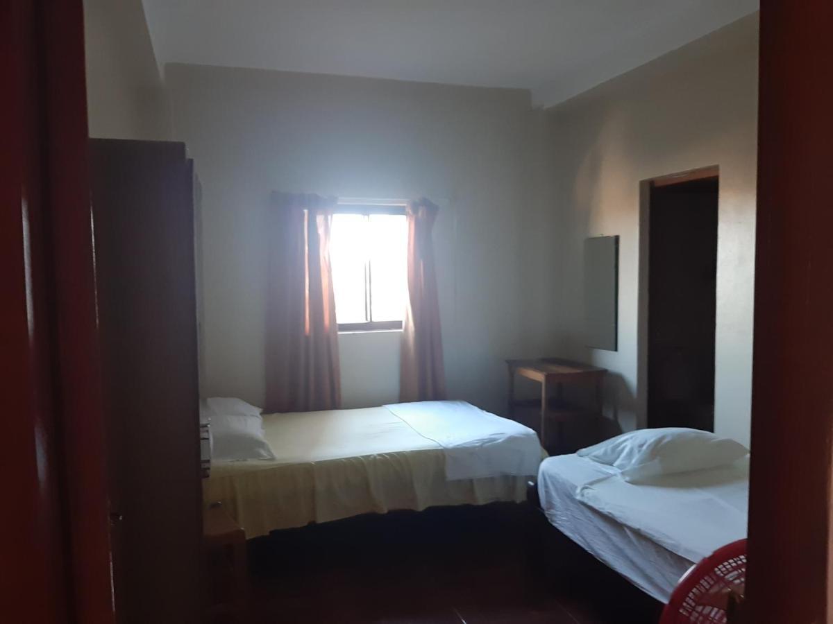 Hospedaje El Emperador Hotel Пукалпа Екстериор снимка