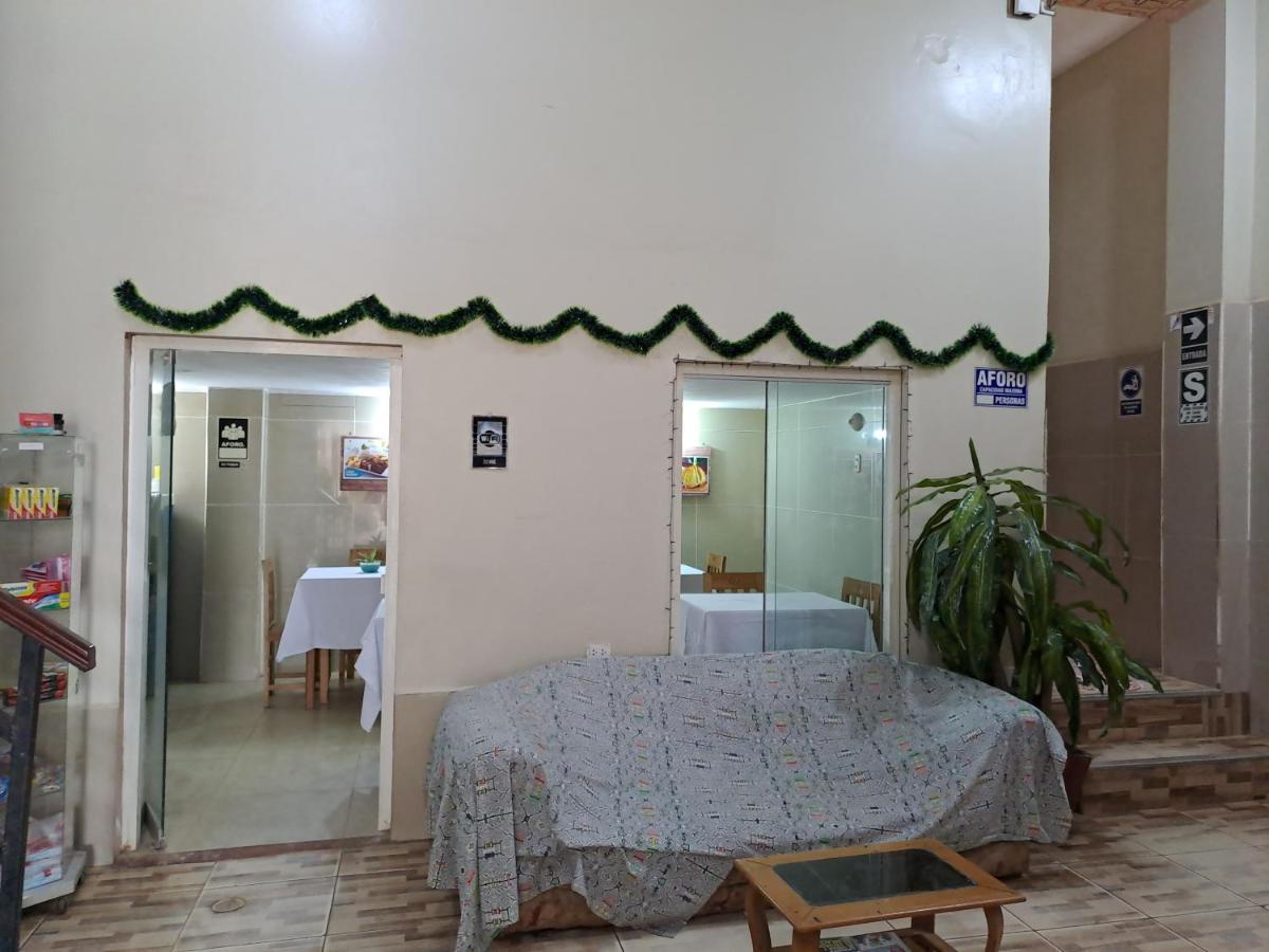 Hospedaje El Emperador Hotel Пукалпа Екстериор снимка