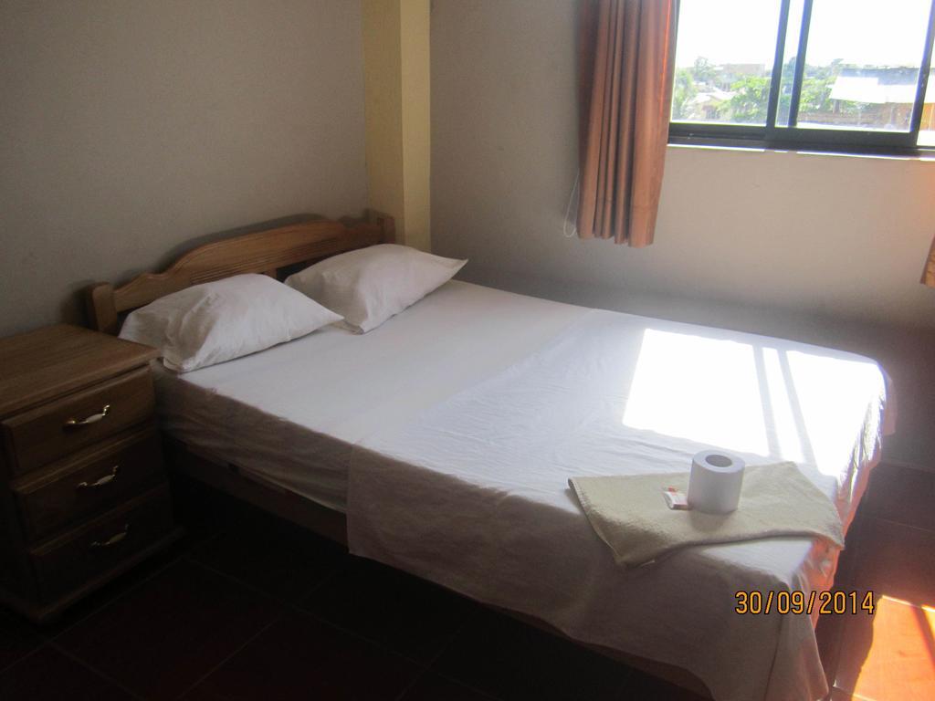 Hospedaje El Emperador Hotel Пукалпа Стая снимка