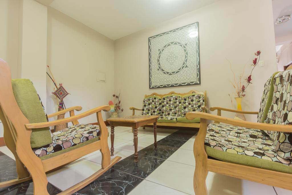 Hospedaje El Emperador Hotel Пукалпа Екстериор снимка
