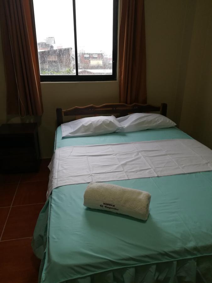 Hospedaje El Emperador Hotel Пукалпа Екстериор снимка