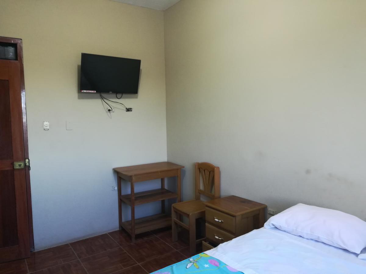 Hospedaje El Emperador Hotel Пукалпа Екстериор снимка