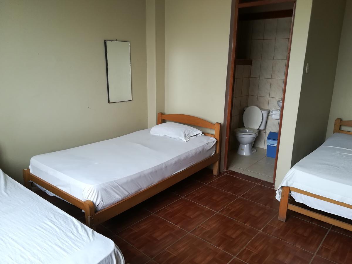 Hospedaje El Emperador Hotel Пукалпа Екстериор снимка