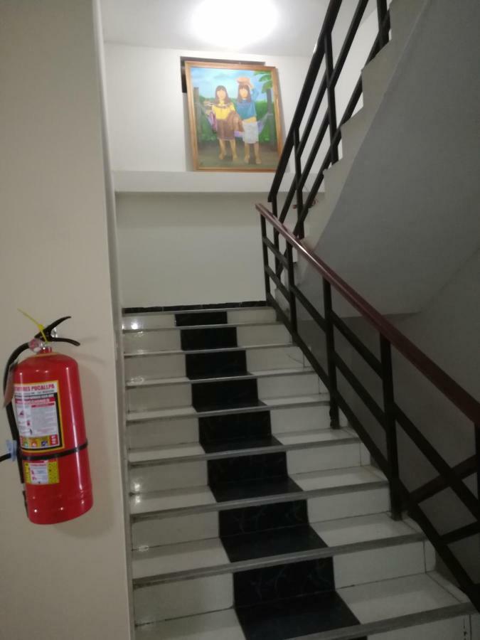Hospedaje El Emperador Hotel Пукалпа Екстериор снимка