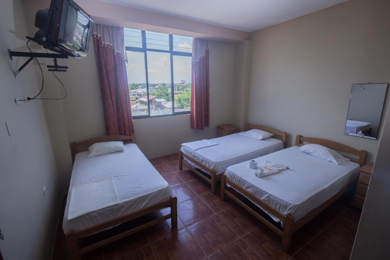 Hospedaje El Emperador Hotel Пукалпа Екстериор снимка